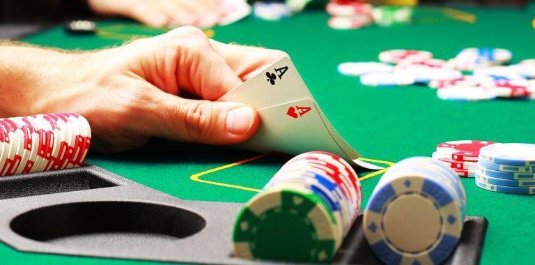 Thuật Ngữ Cơ Bản Về Hành Động Trong Poker